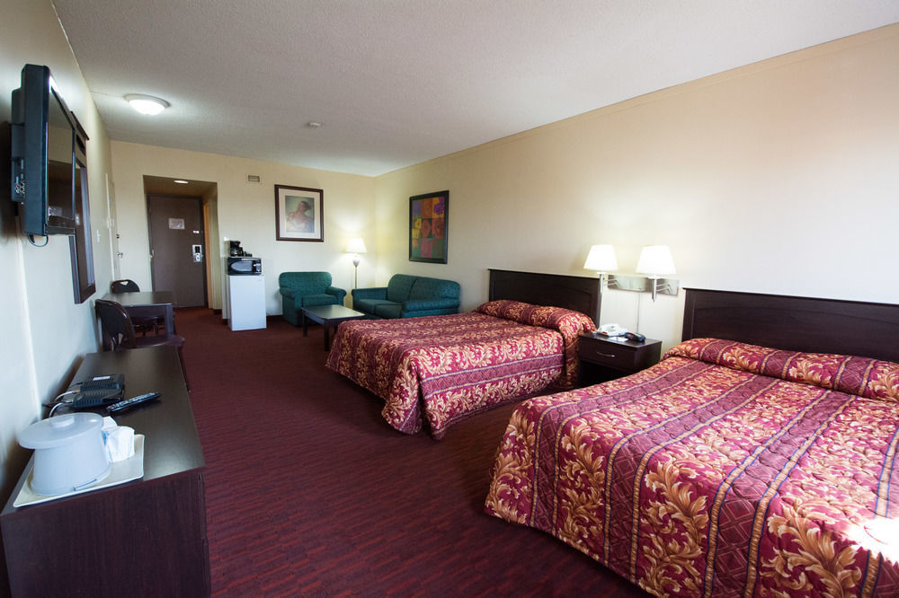 Argyll Plaza Hotel Edmonton Exterior photo