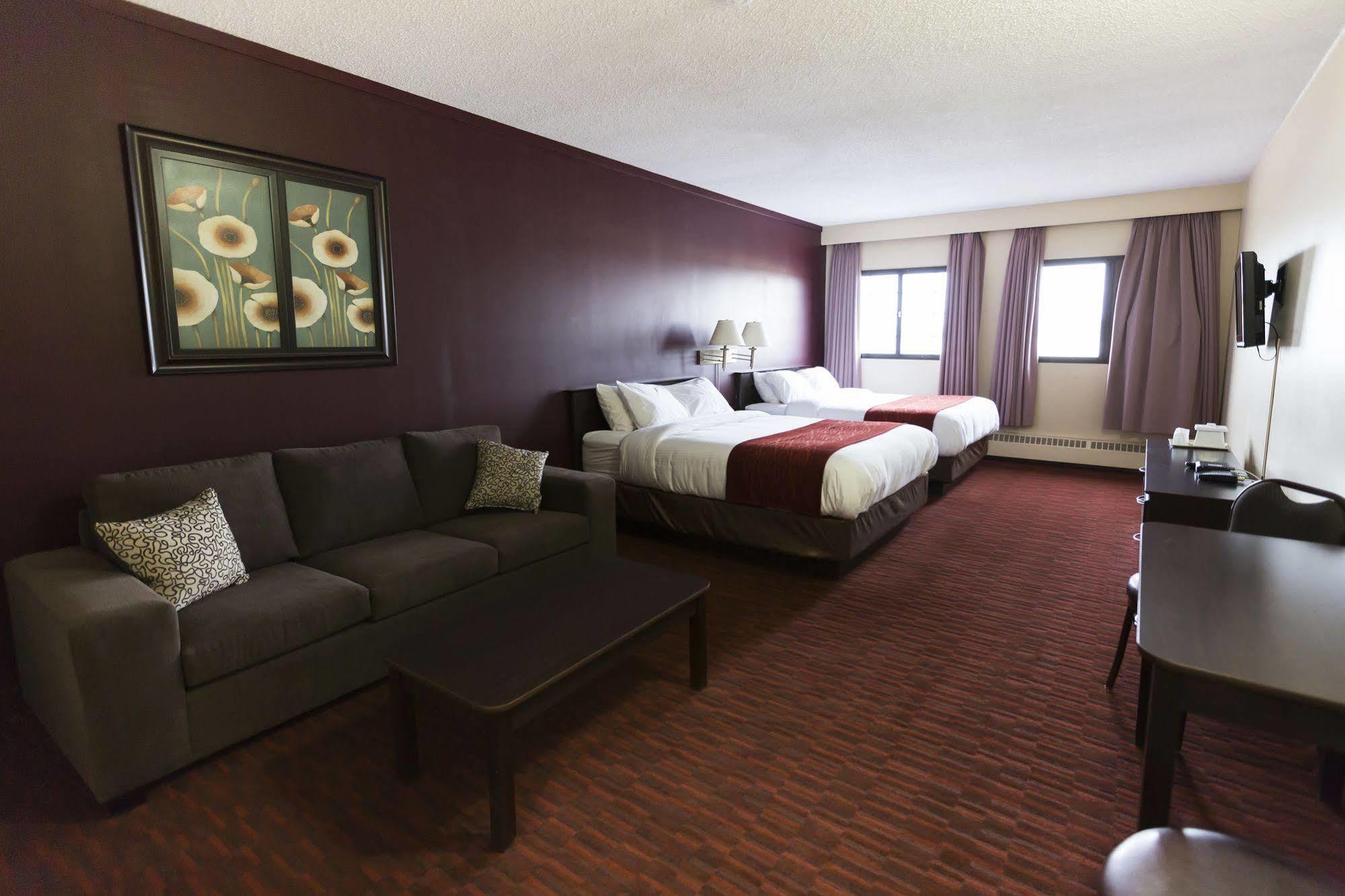 Argyll Plaza Hotel Edmonton Exterior photo