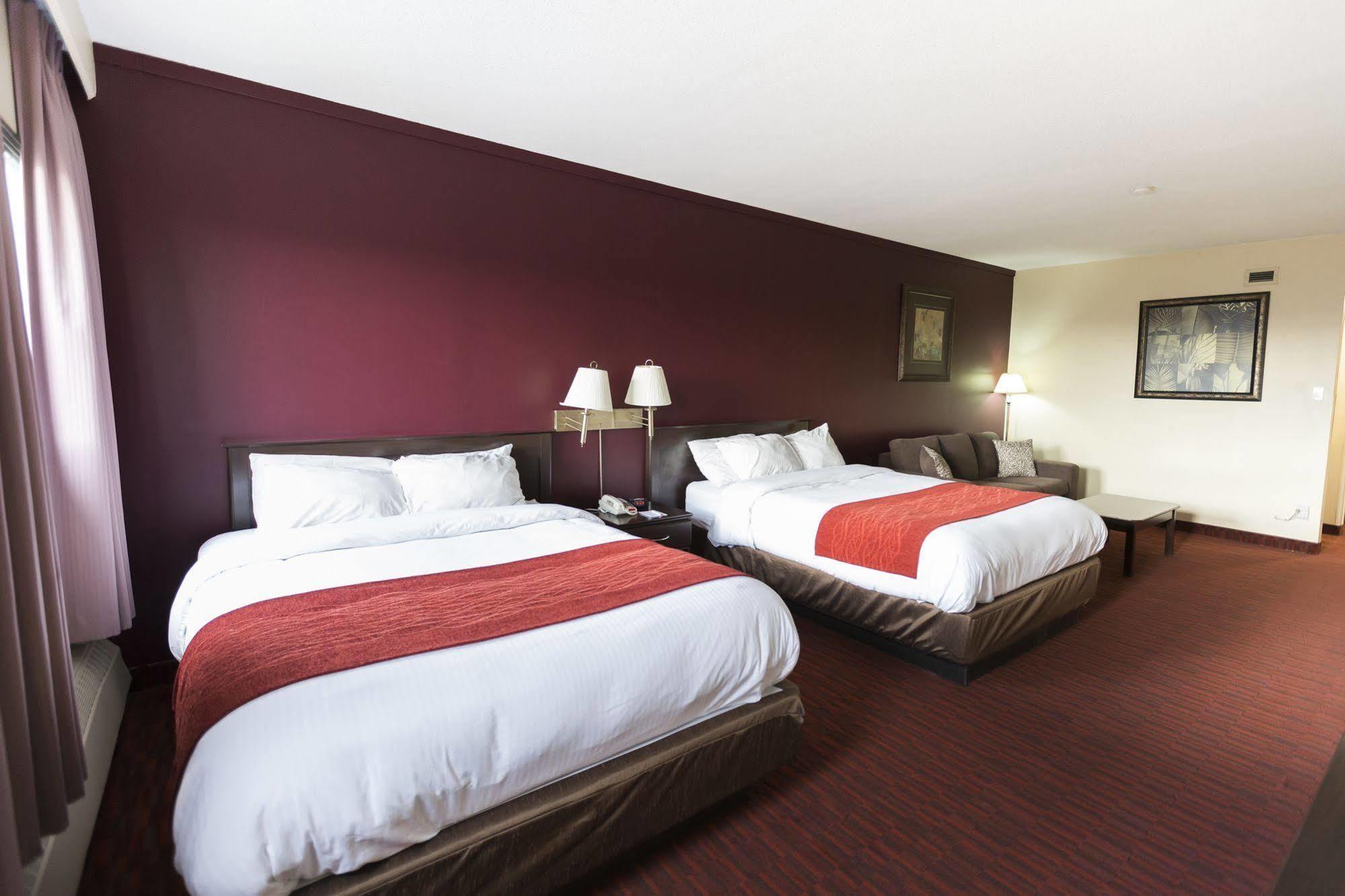 Argyll Plaza Hotel Edmonton Exterior photo