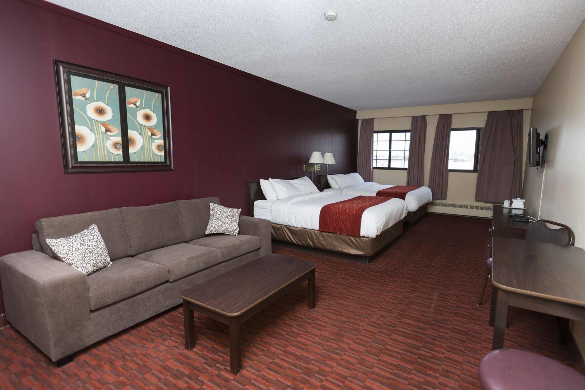 Argyll Plaza Hotel Edmonton Exterior photo