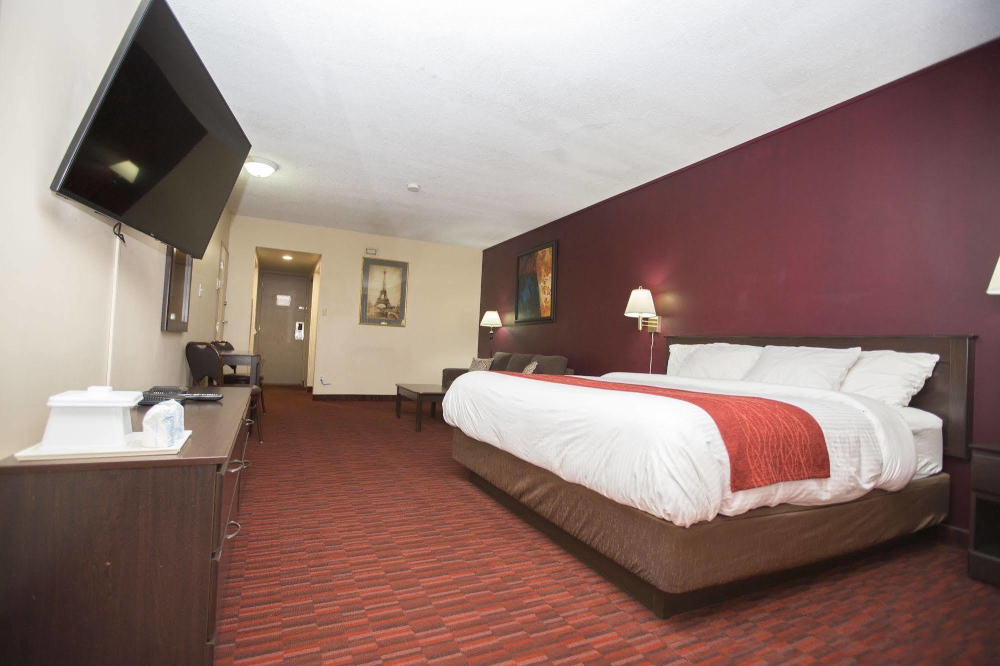 Argyll Plaza Hotel Edmonton Exterior photo